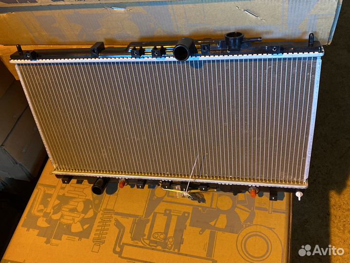 Радиатор Крайслер Себринг (купе)