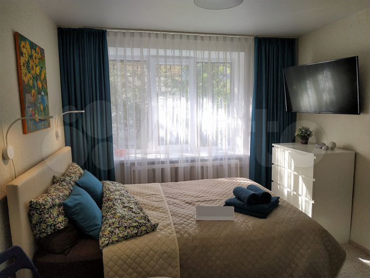 Квартира студия в симферополе. Квартира студия в симферополе. Симферополь снять студию. Севастопольская 80/3 симферополь. Кухня в полуторке.