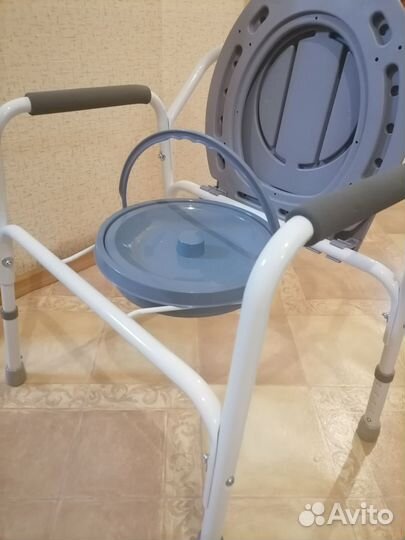 Санитарный стул туалет