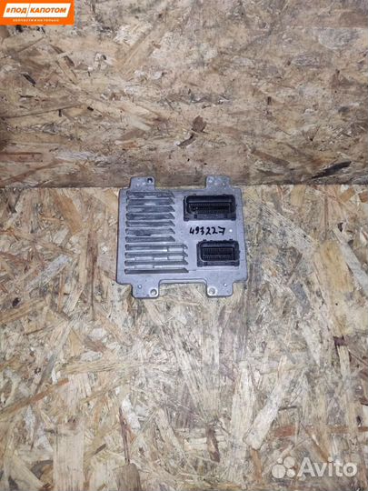 Блок управления двигателем Opel Astra J 12634556
