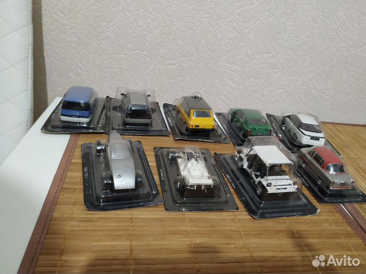 Модель автомобиля 1:43