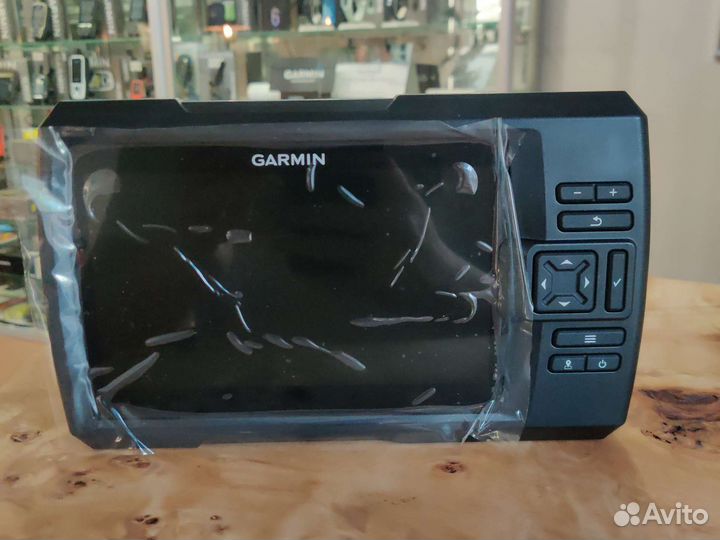 Эхолот Garmin Striker Vivid 7SV + gt52hw-TM