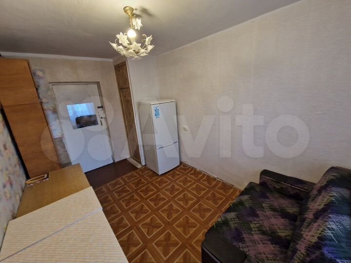 Комната 10 м² в 5-к., 3/5 эт.