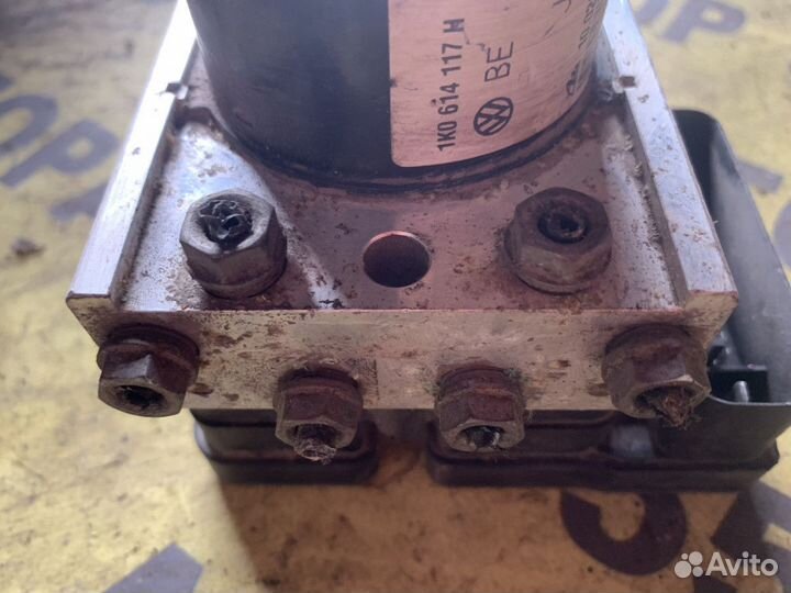 Блок ABS VW Jetta