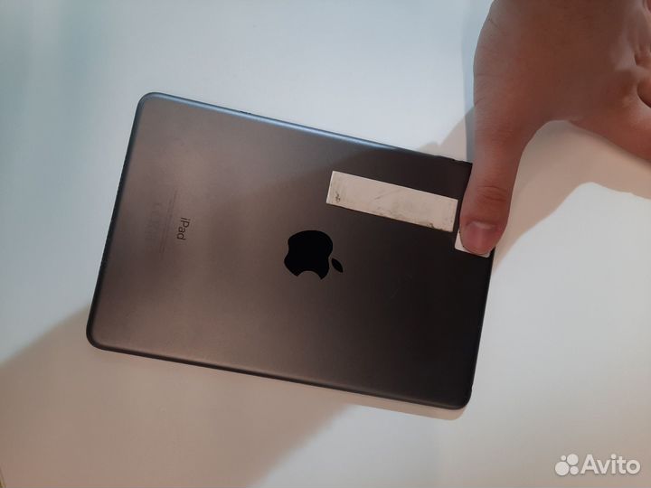 Планшет Apple iPad mini 2 WiFi 16GB Space Grey