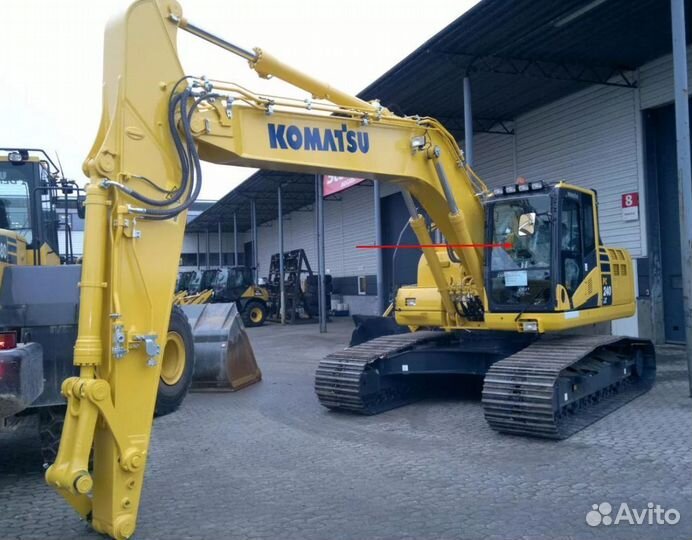 Стекло лобовое верхнее экскаватор Komatsu PC240