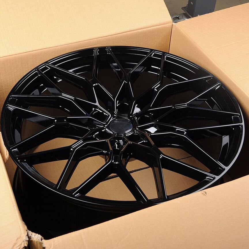 Диски на BMW-5 (G), BMW-7 (G) BMW X3 (G01) разношир KoKo Kuture 0292 8.5x20/5x112 D66.6 ET25 Gloss B