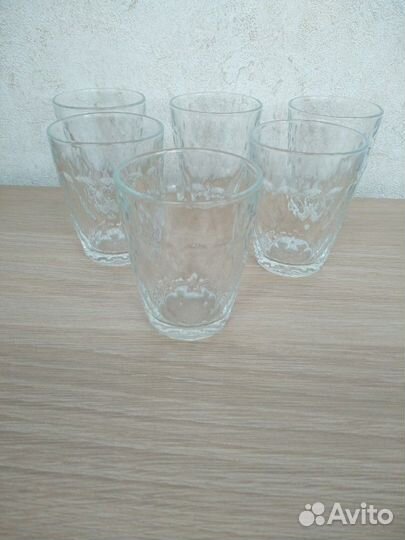 Бокалы, фужеры из хрусталя, стопки, кружки