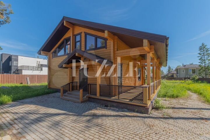 Дом 220 м² на участке 15 сот.