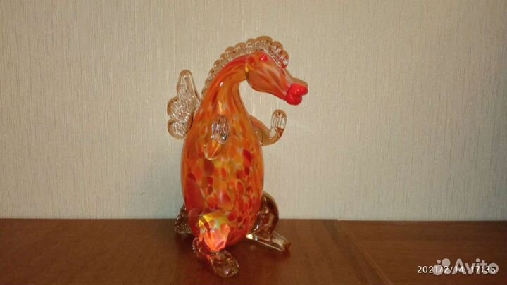 Статуэтка дракон