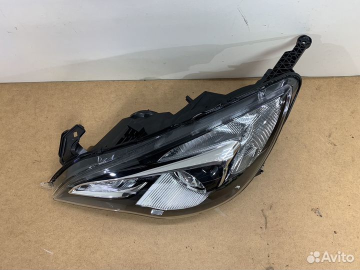 Фара левая LH opel astra J GTC