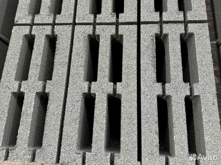 Бетонный блок