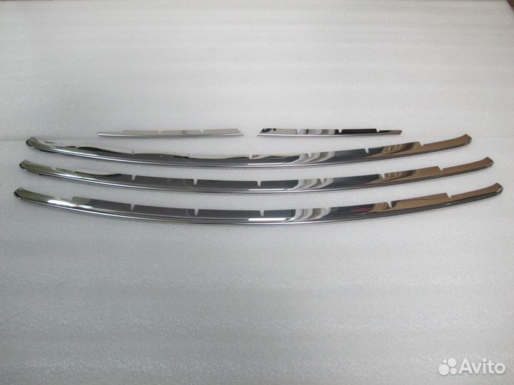 Накладки Prius 30 2009-2011г. в бампер на решетку