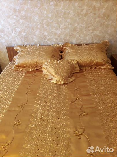 Покрывало на 2 х спальную кровать бу