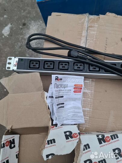 Блок розеток в стойку