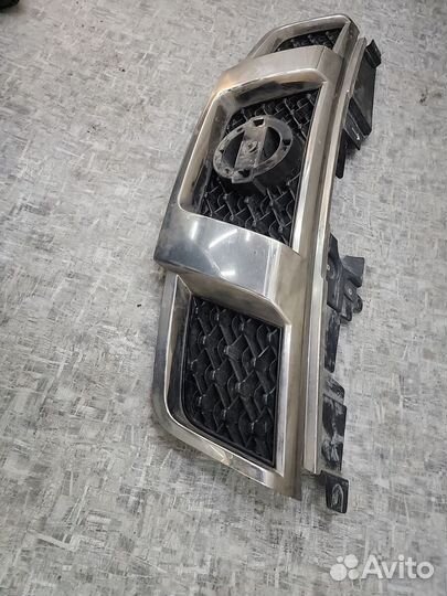 Оригинал решетка радиатора Nissan X-Trail 10-14