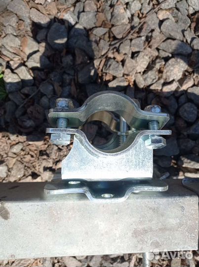 Поворотный хомут стоек и опорных колес, новый