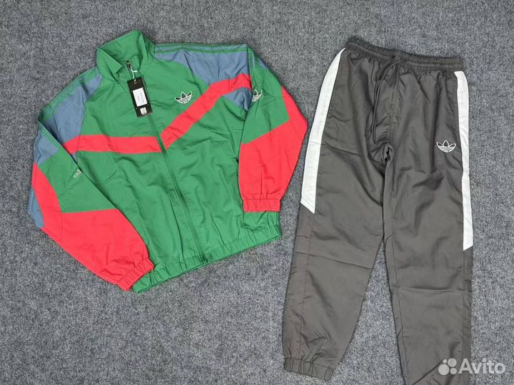 Спортивный костюмы оптом