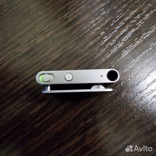 Плеер Apple iPod shuffle 4-го поколения