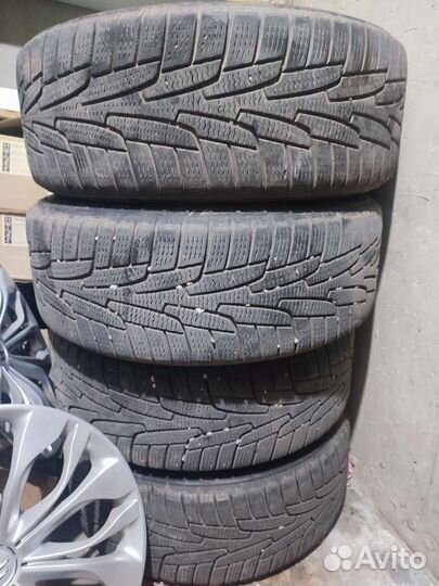 Kumho I'Zen KW27 215/55 R16