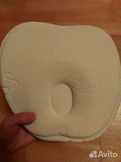 Подушка для новорожденных с эффектом памяти