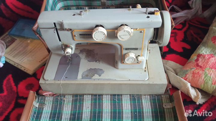 Швейная машина