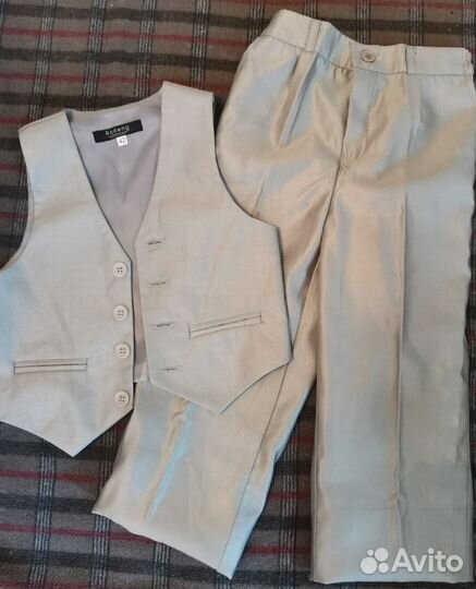 Брюки и жилет на мальчика