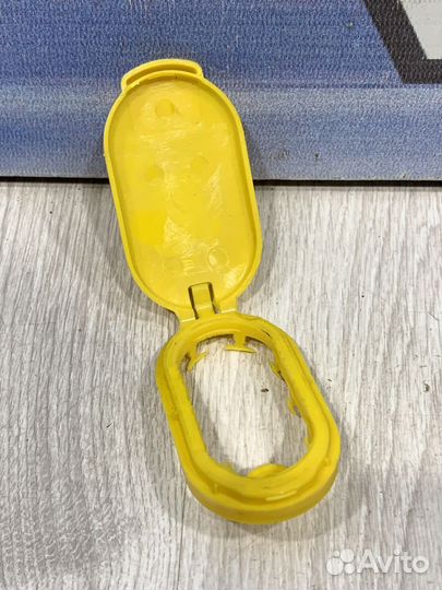 Крышка бачка омывателя Renault scenic 2