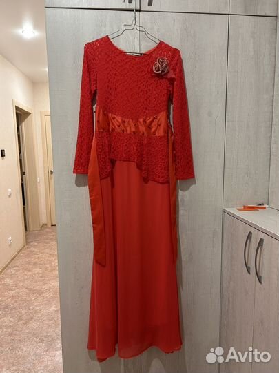 Платье женское