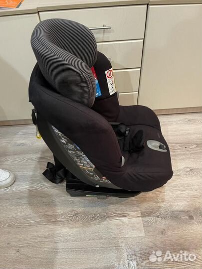 Автокресло Maxi Cosi Milo Fix