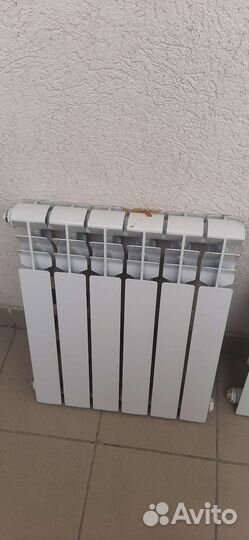 2 Радиатора отопления алюминиевые