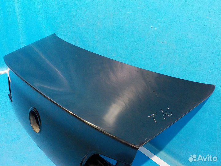 Крышка багажника volkswagen Passat B6 2005-2009