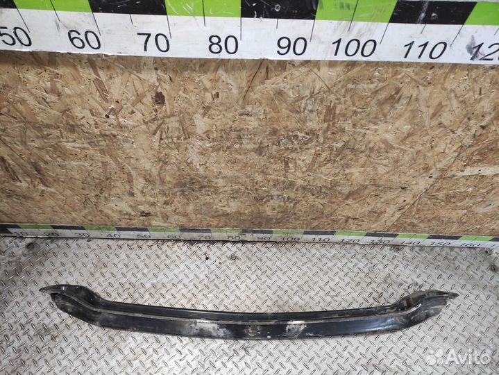 Усилитель бампера заднего Volkswagen Polo 1994-199