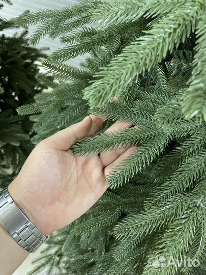 Елка искусственная