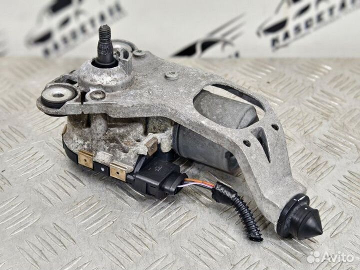 Моторчик стеклоочистителя передний левый Ford