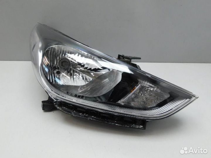 Фара правая Hyundai Solaris