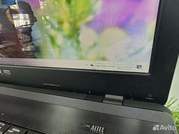 Огромный, мощный Asus 4 ядра ssd+hdd 4 ram