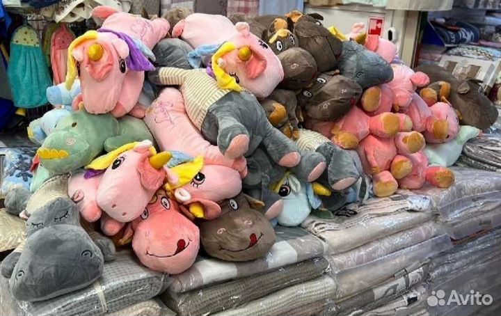 Мягние игрушки(подушка) с пледом 100*130см, новый