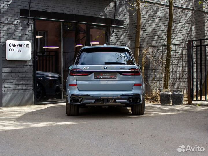 BMW X7 3.0 AT, 2022, 100 км