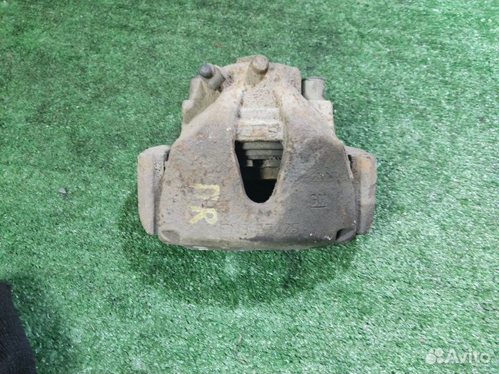 Суппорт тормозной передний правый Opel Astra H