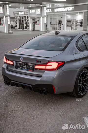 BMW M5 4.4 AT, 2023, 100 км
