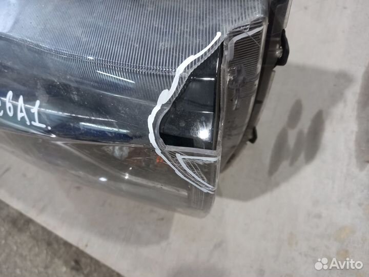 Фара правая LADA Vesta 2015 - н. в