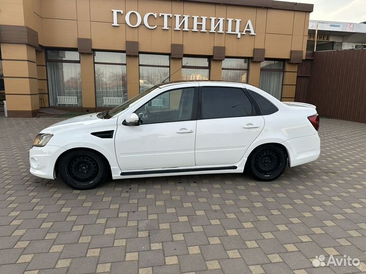 LADA Granta 1.6 МТ, 2015, 200 000 км