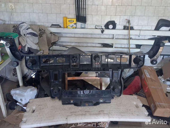 Кранштейн цнетральный задний BMW X 6,E71