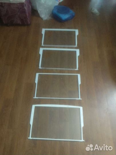 Стеклянные полки для холодильника Indesit