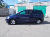 Volkswagen Touran 2.0 AMT, 2020, 245 000 км, с пробегом, цена 2 200 000 руб.