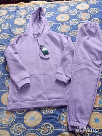 Спортивный костюм женский