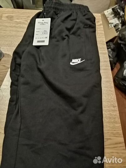 Спортивные штаны Nike