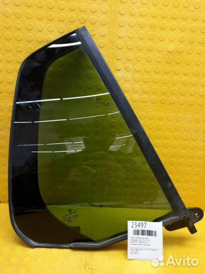 Стекло боковое заднее правое Volkswagen Golf 7