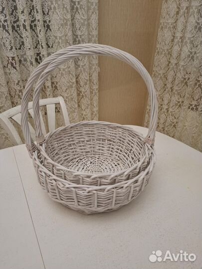Корзина плетеная б/у из лозы